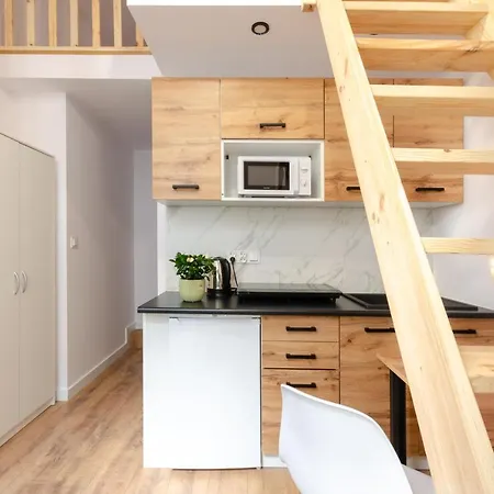 Center - Gdanska 44 *