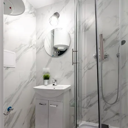 Center - Gdanska 44 *