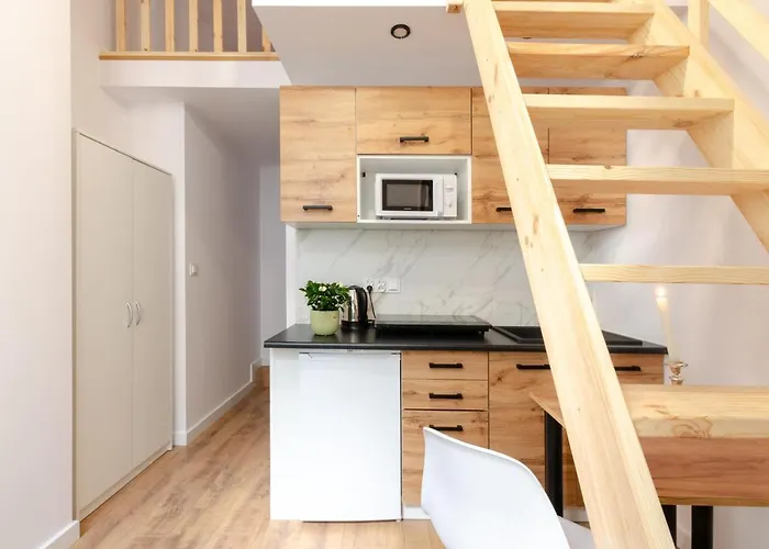 Center - Gdanska 44 *